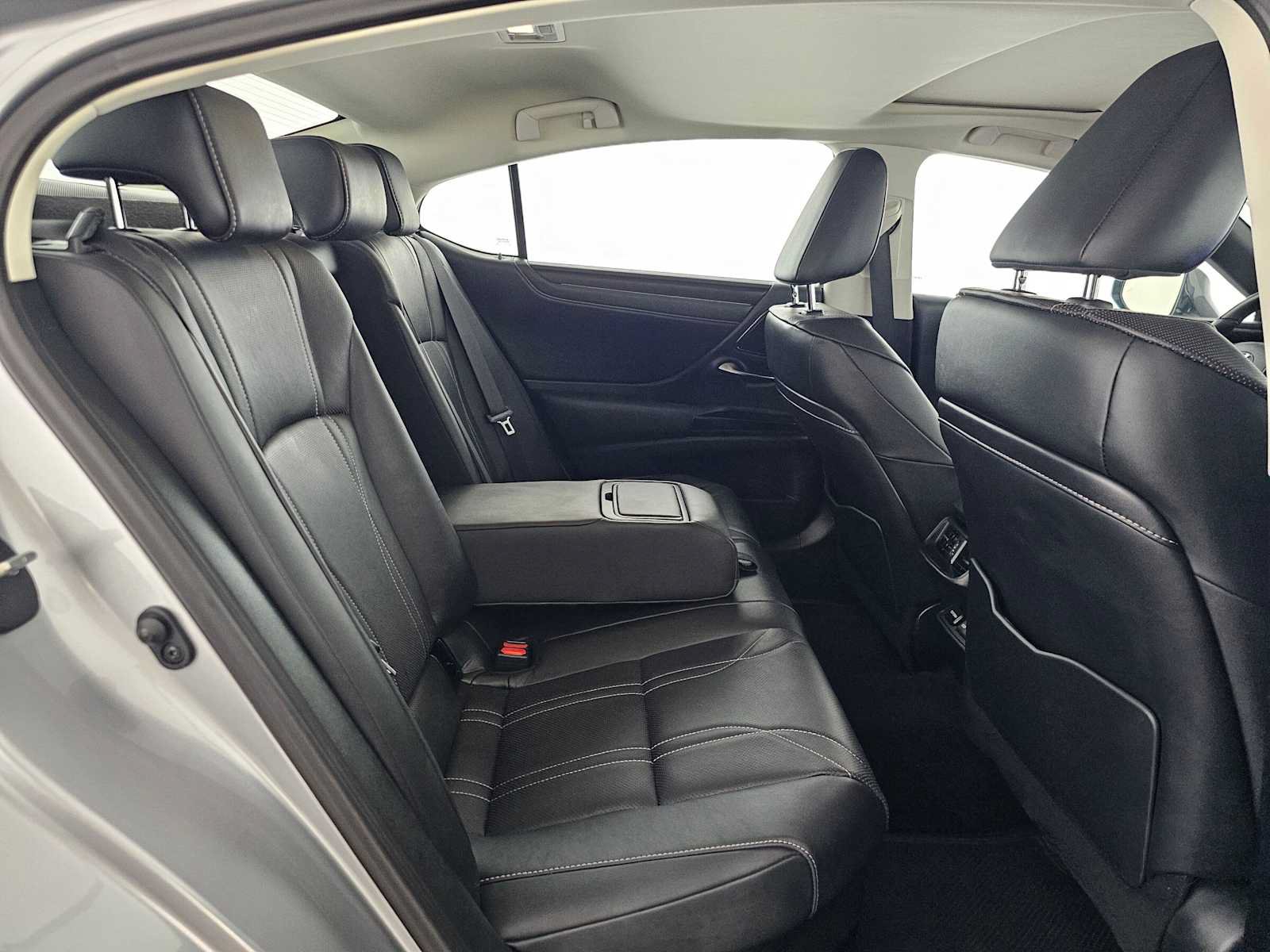 Certified 2023 Lexus ES 300h w/ Accessory Package (Z2) FWD image 12