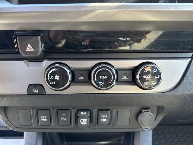 Used 2018 Toyota Tacoma SR5 image 20