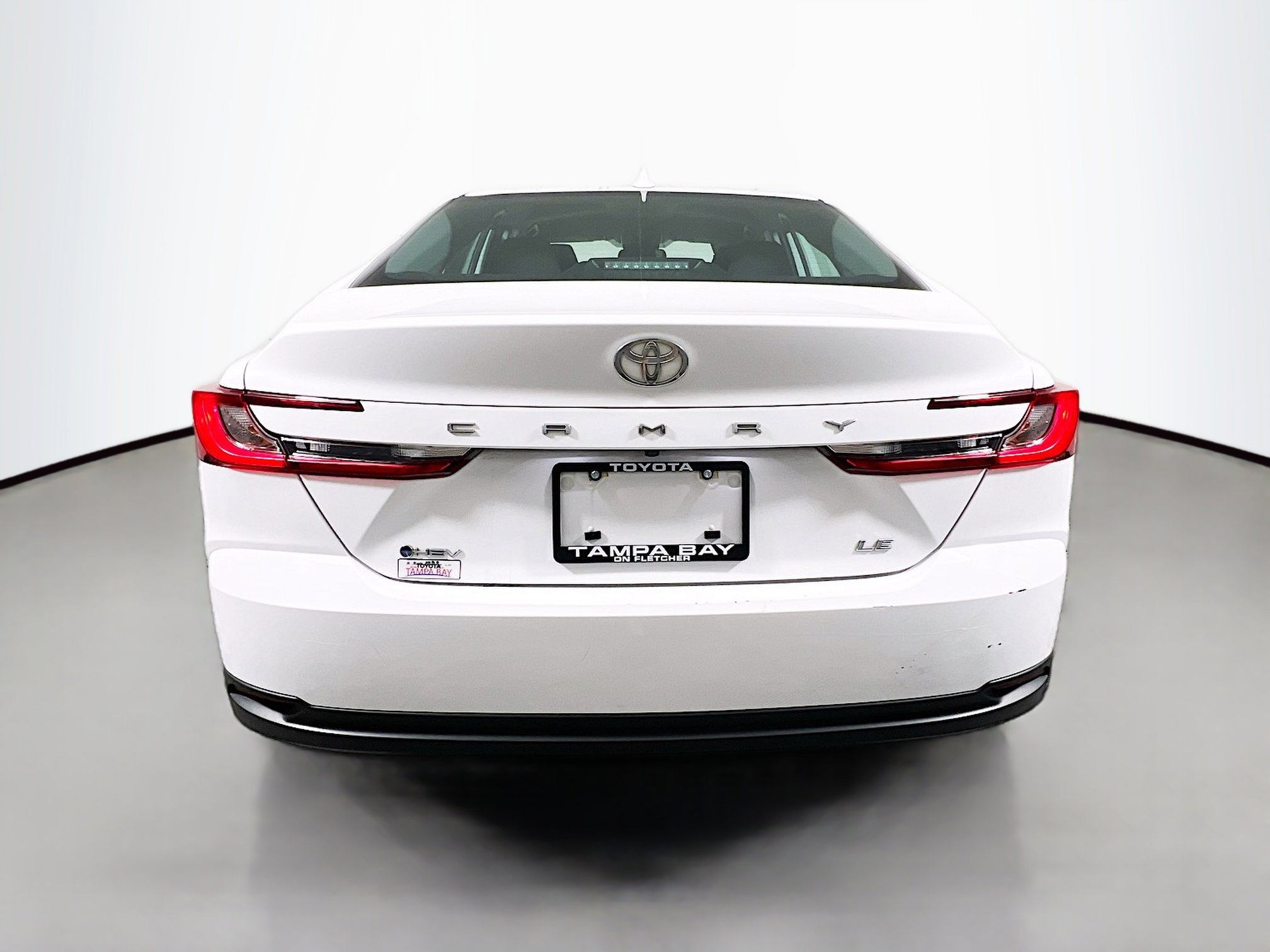 Used 2025 Toyota Camry LE image 6
