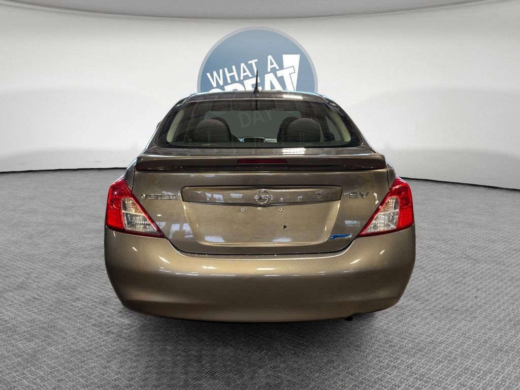 Used 2014 Nissan Versa SV image 5