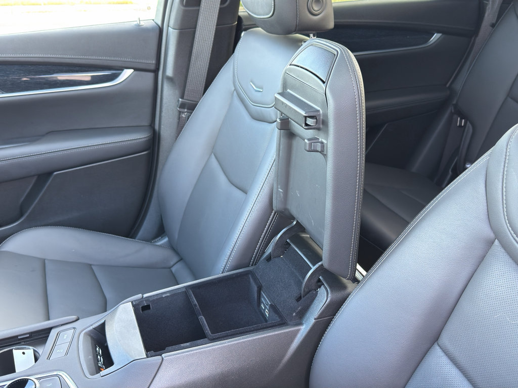 Used 2024 Cadillac XT5 Premium Luxury w/ LPO, Floor Liner Package AWD/4WD image 19