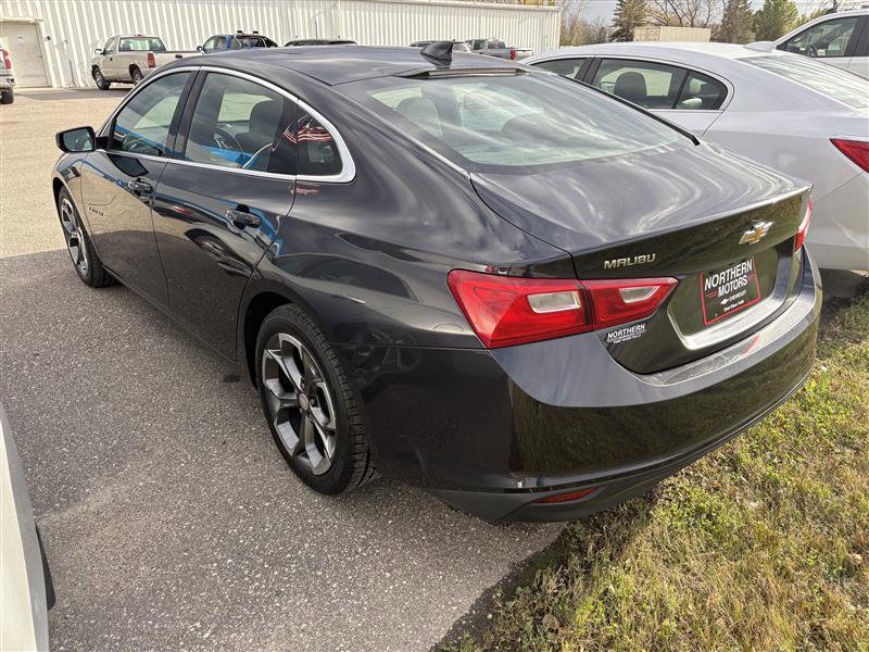 Used 2023 Chevrolet Malibu LT image 4