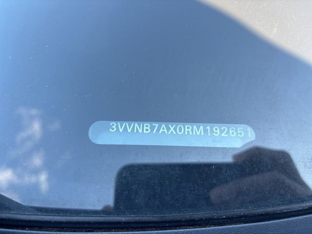 Used 2024 Volkswagen Tiguan SE image 44