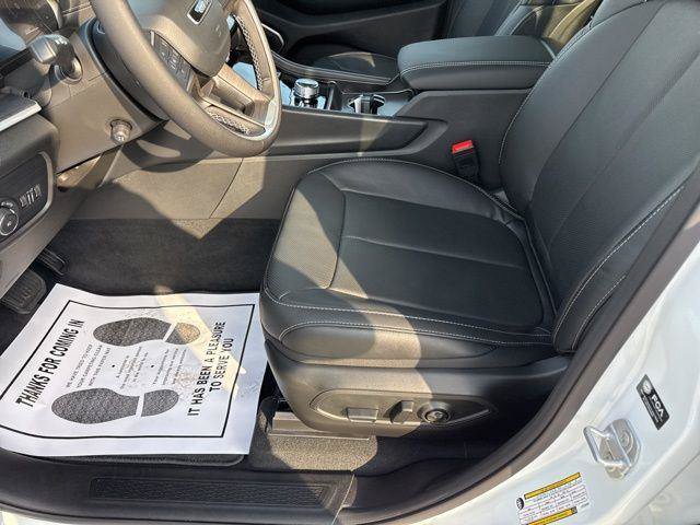New 2026 Jeep Grand Cherokee Limited AWD/4WD image 17