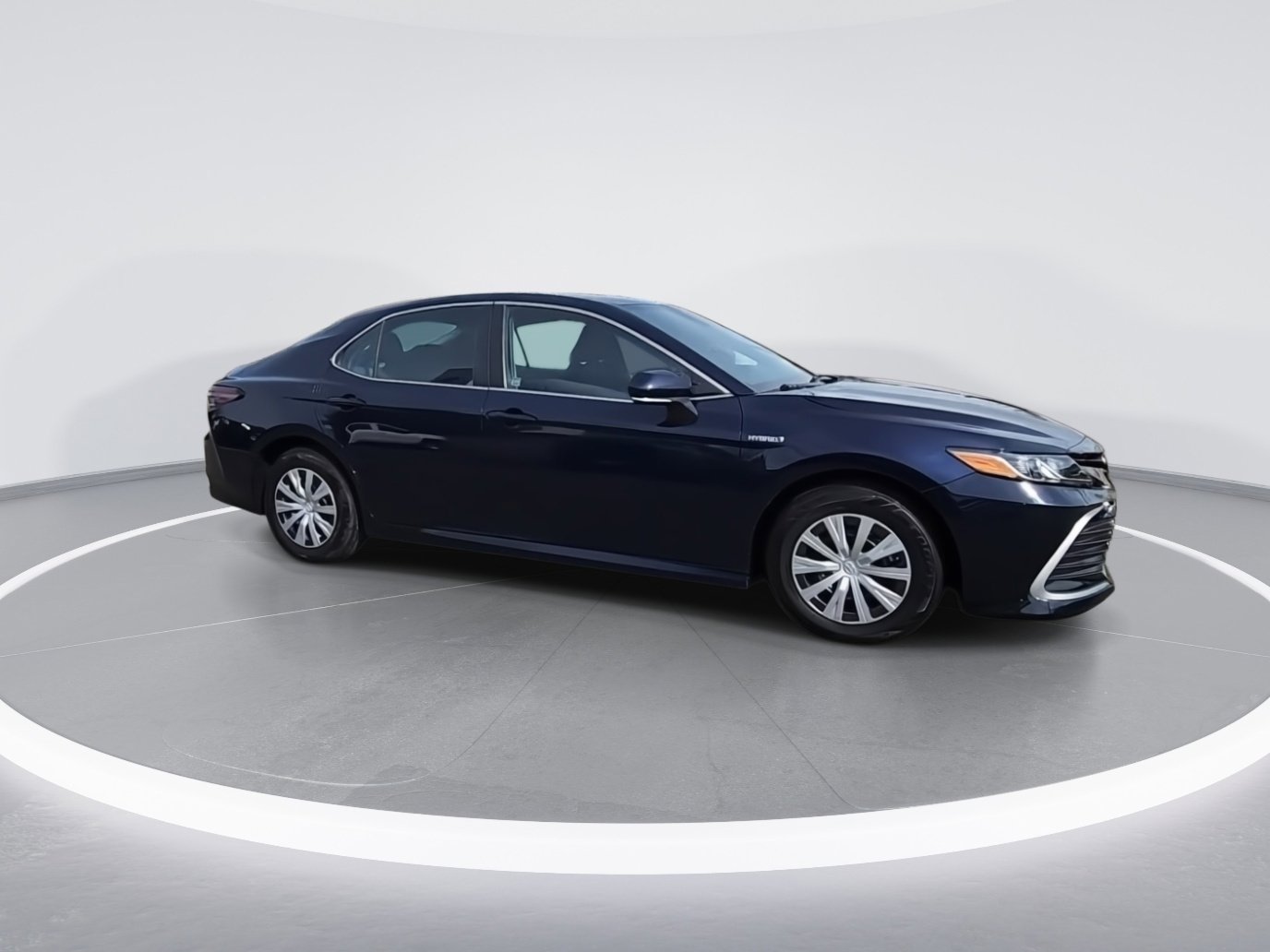 Used 2021 Toyota Camry LE w/ Cold Weather Package image 4