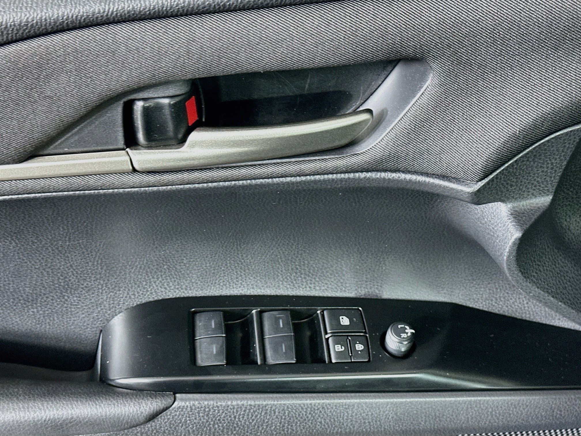 Used 2026 Toyota Camry LE FWD image 15