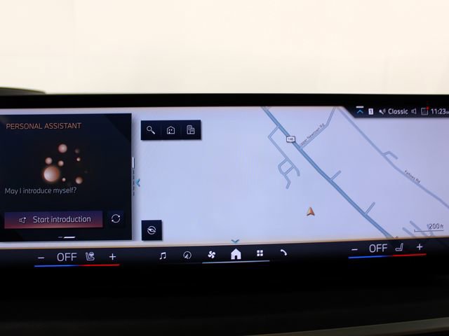 Used 2024 BMW X7 xDrive40i w/ Premium Package image 15