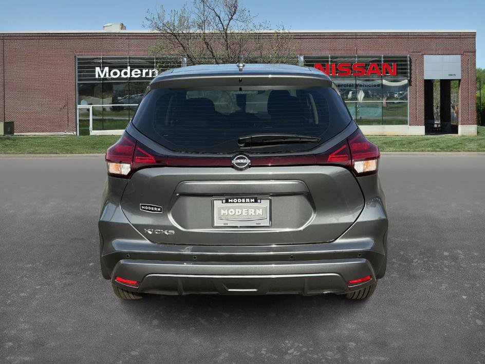 New 2025 Nissan Kicks S image 3