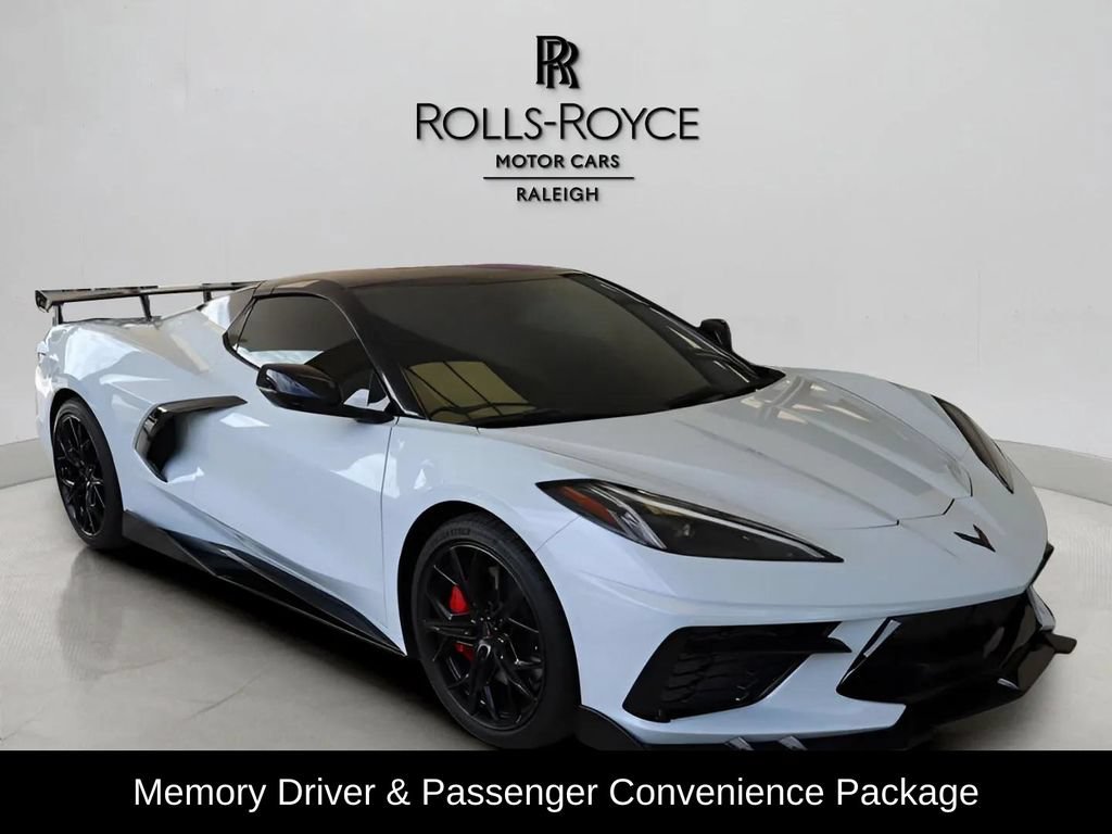 Used 2023 Chevrolet Corvette Stingray Premium Conv w/ Z51 Performance Package RWD image 4