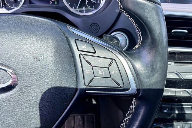 Used 2018 INFINITI QX30 Premium w/ Navigation Package image 19