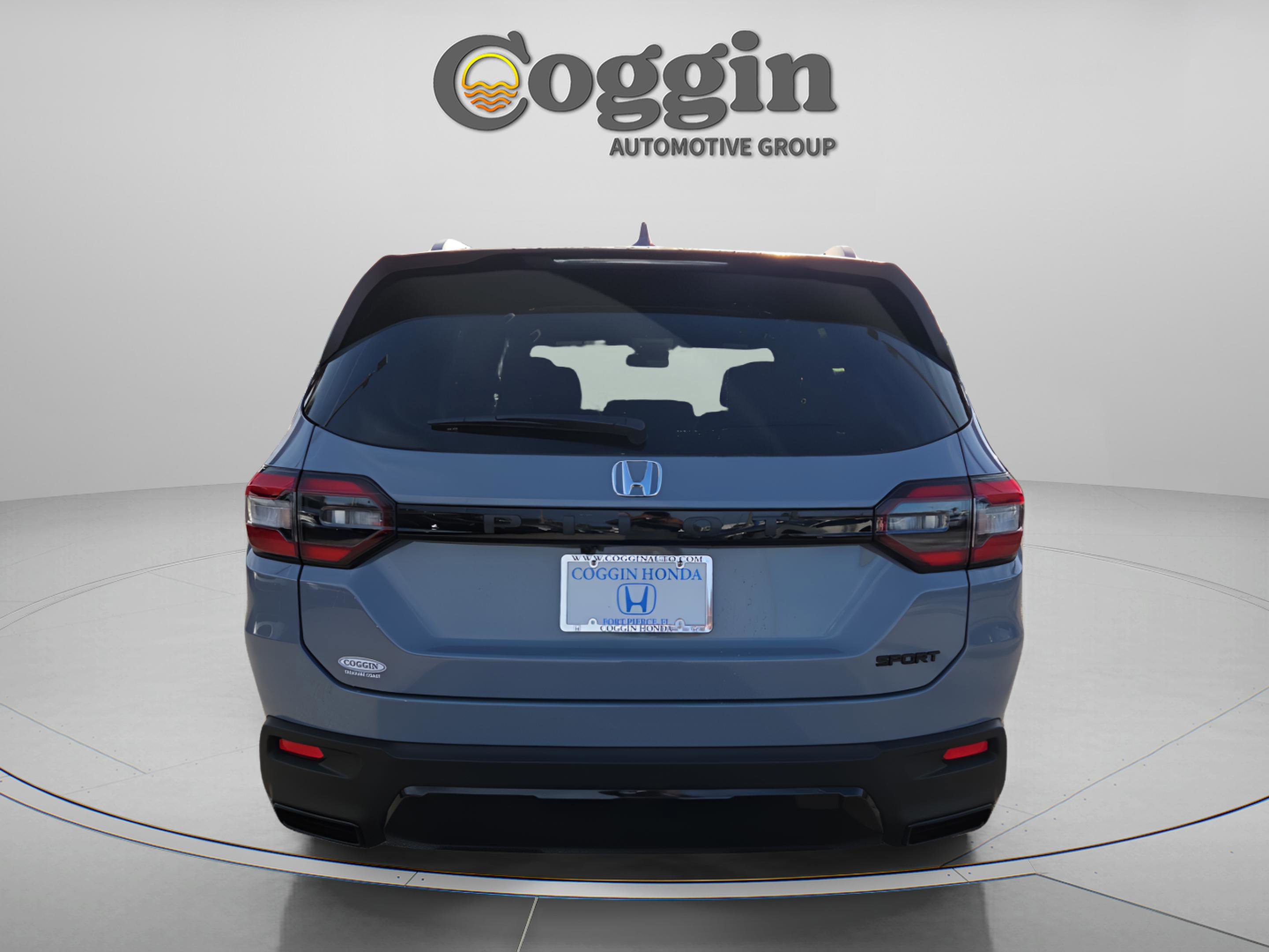New 2026 Honda Pilot Sport image 4