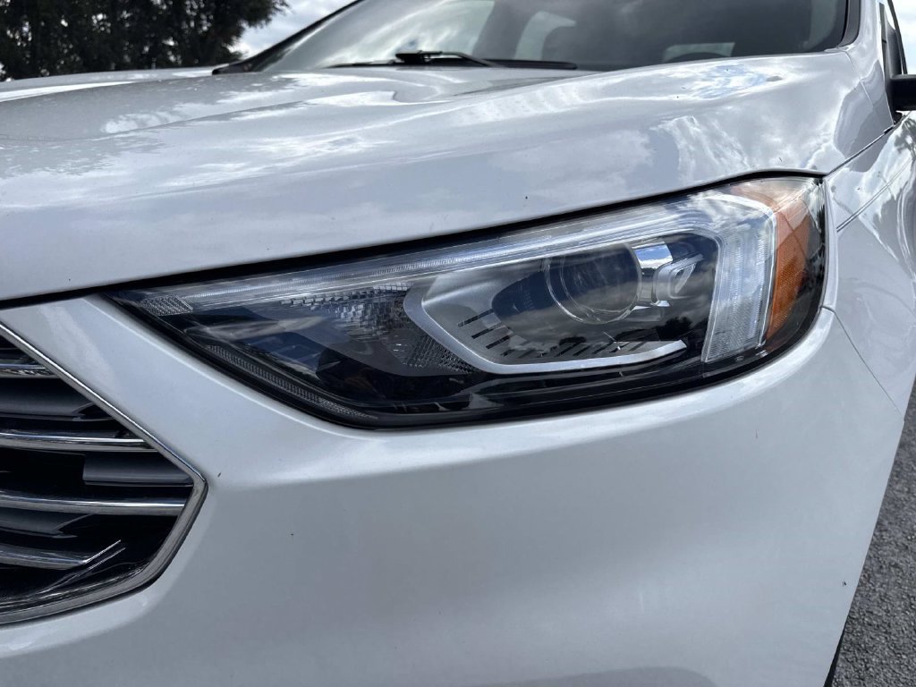 Used 2020 Ford Edge SEL w/ Convenience Package FWD image 9