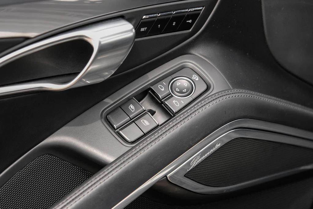 Used 2014 Porsche 911 Turbo AWD/4WD image 39