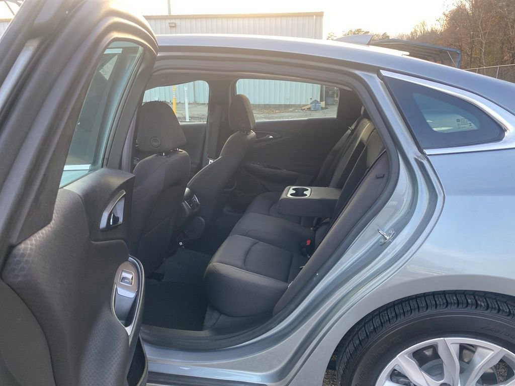 Used 2024 Chevrolet Malibu LT image 12