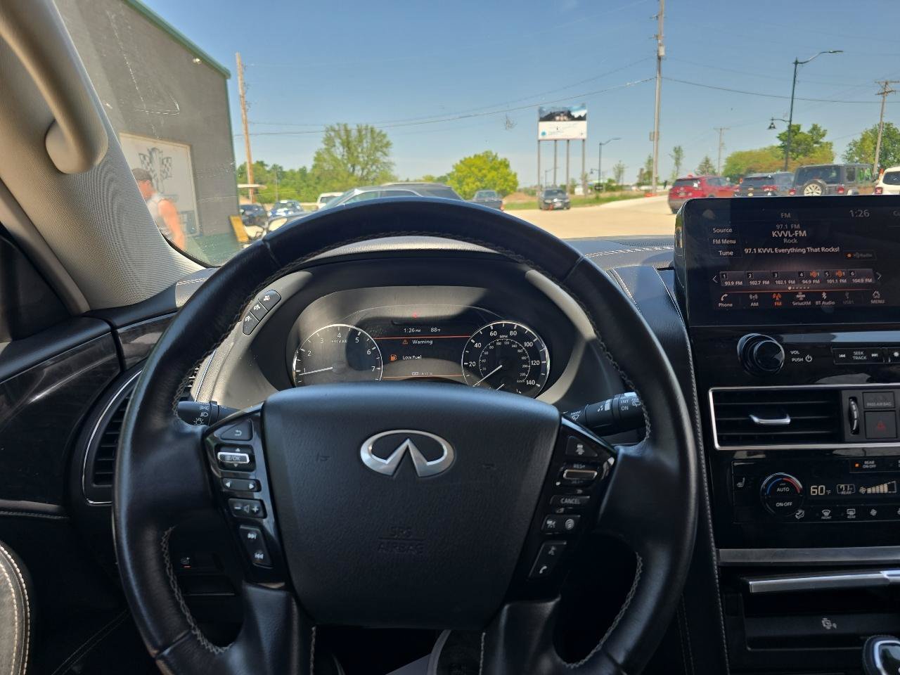 Used 2024 INFINITI QX80 Luxe AWD/4WD image 23