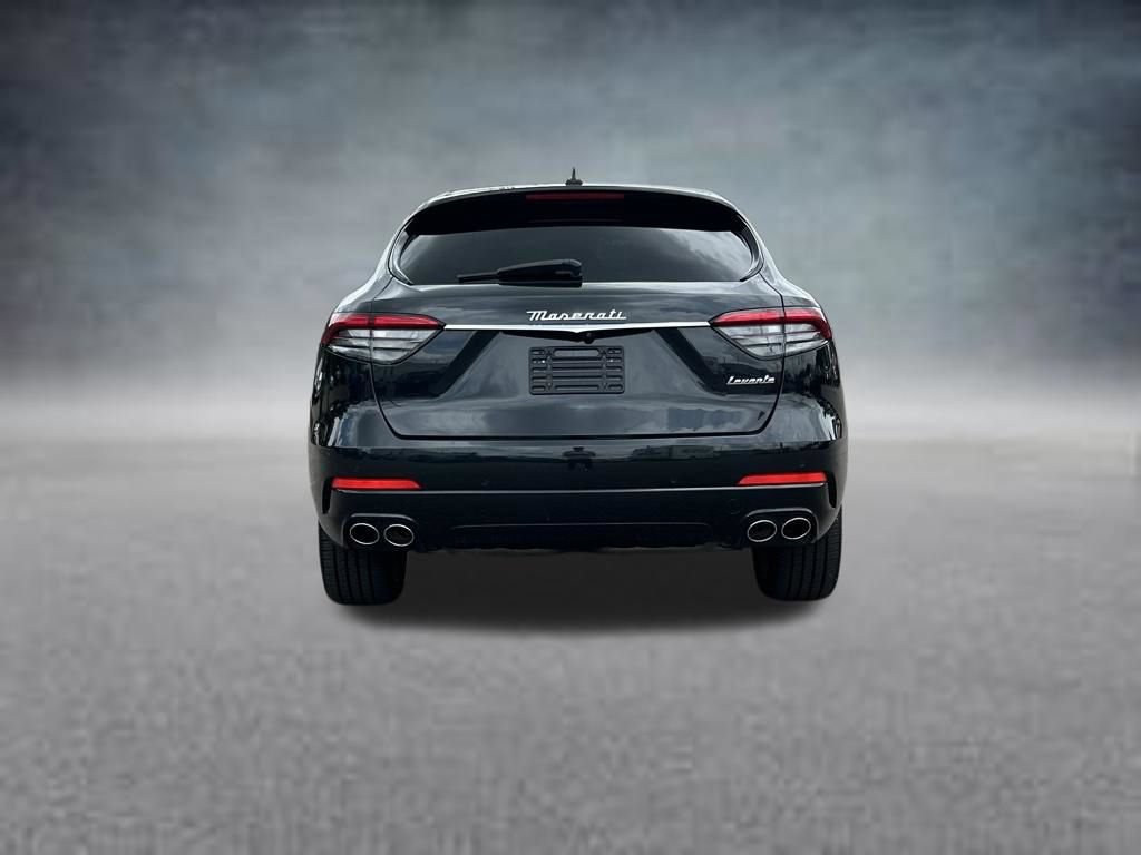 Used 2023 Maserati Levante GT AWD/4WD image 4