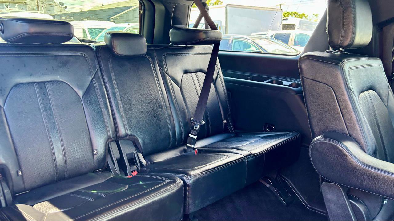 Used 2019 Ford Expedition Max Limited w/ Texas Edition Package RWD image 14