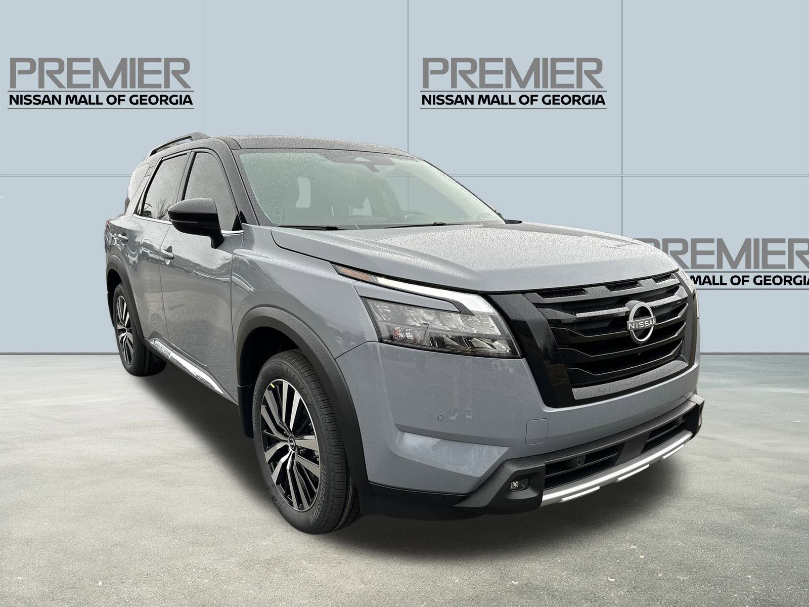 New 2025 Nissan Pathfinder Platinum image 3