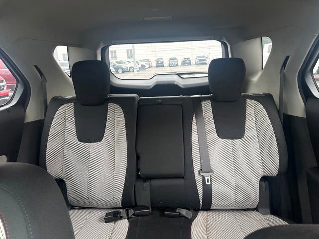 Used 2017 Chevrolet Equinox LS FWD image 25