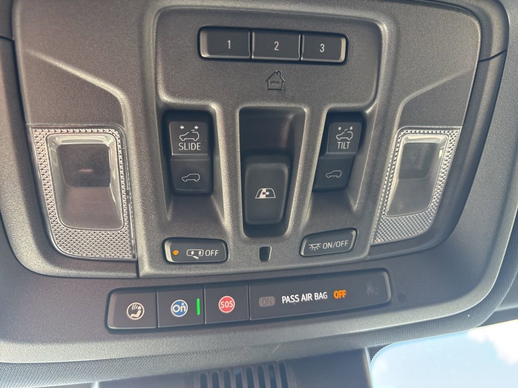 Used 2023 GMC Sierra 1500 AT4 w/ Technology Package AWD/4WD image 32