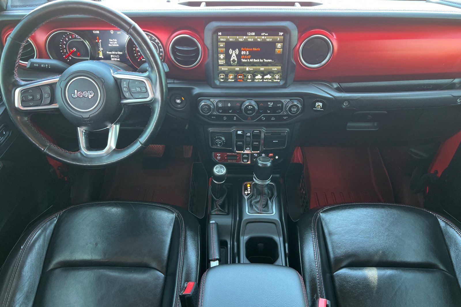 Used 2021 Jeep Gladiator Rubicon AWD/4WD image 13