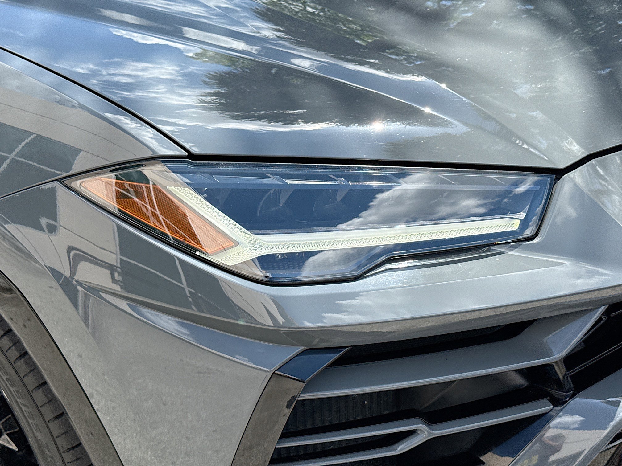 Used 2021 Lamborghini Urus image 32