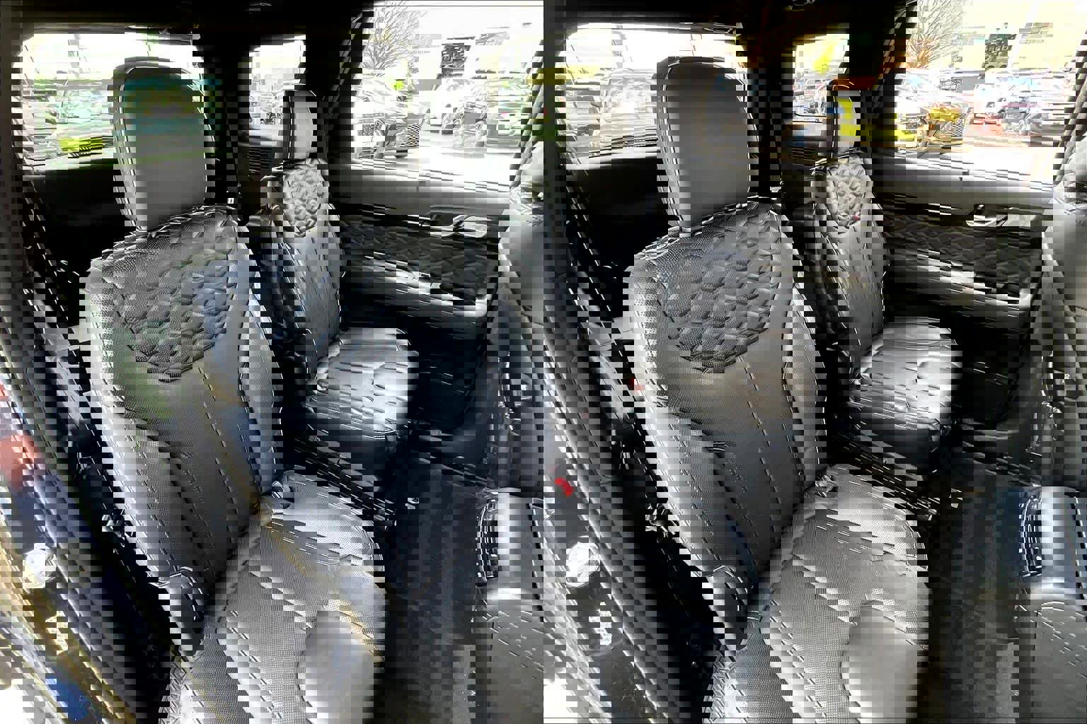 Used 2022 Hyundai Palisade Calligraphy image 17