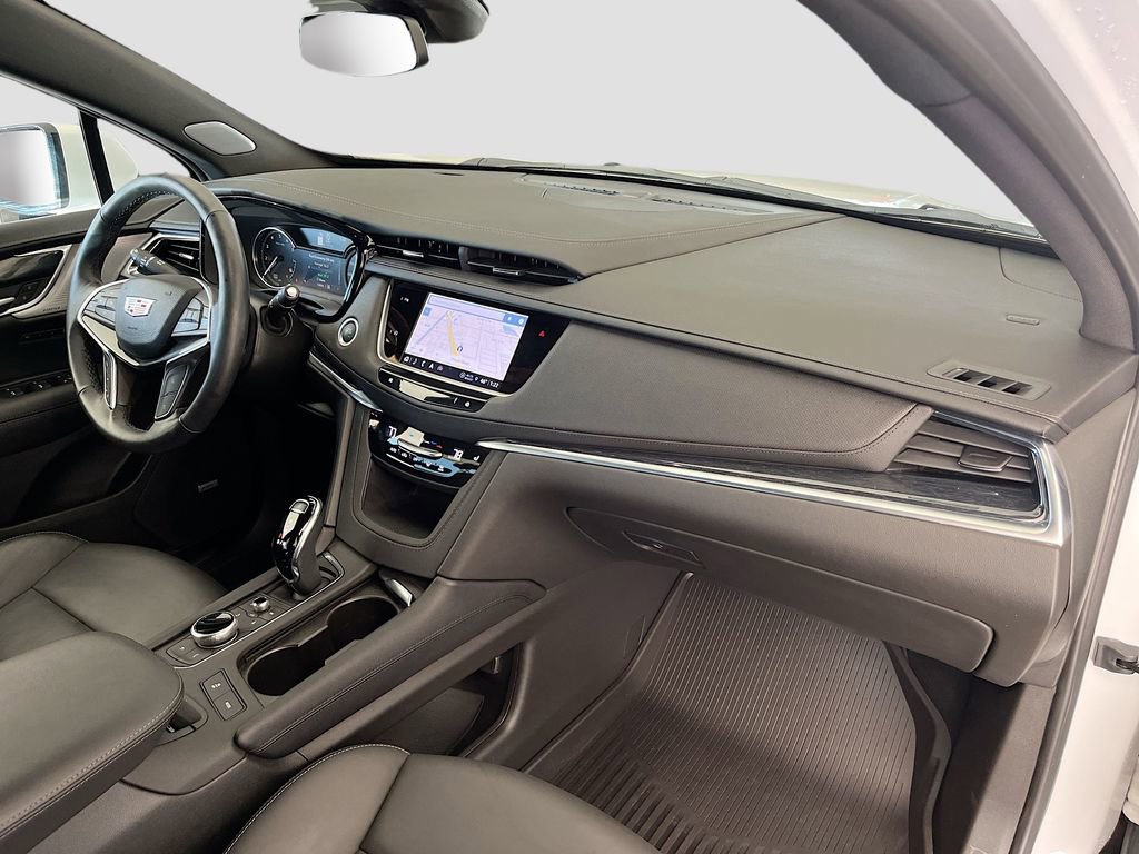 Used 2024 Cadillac XT5 Premium Luxury w/ LPO, Floor Liner Package image 32