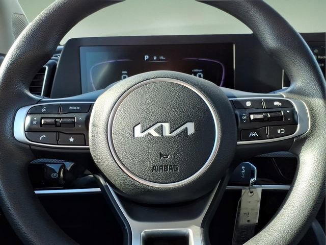 Used 2025 Kia Sportage LX AWD/4WD image 30