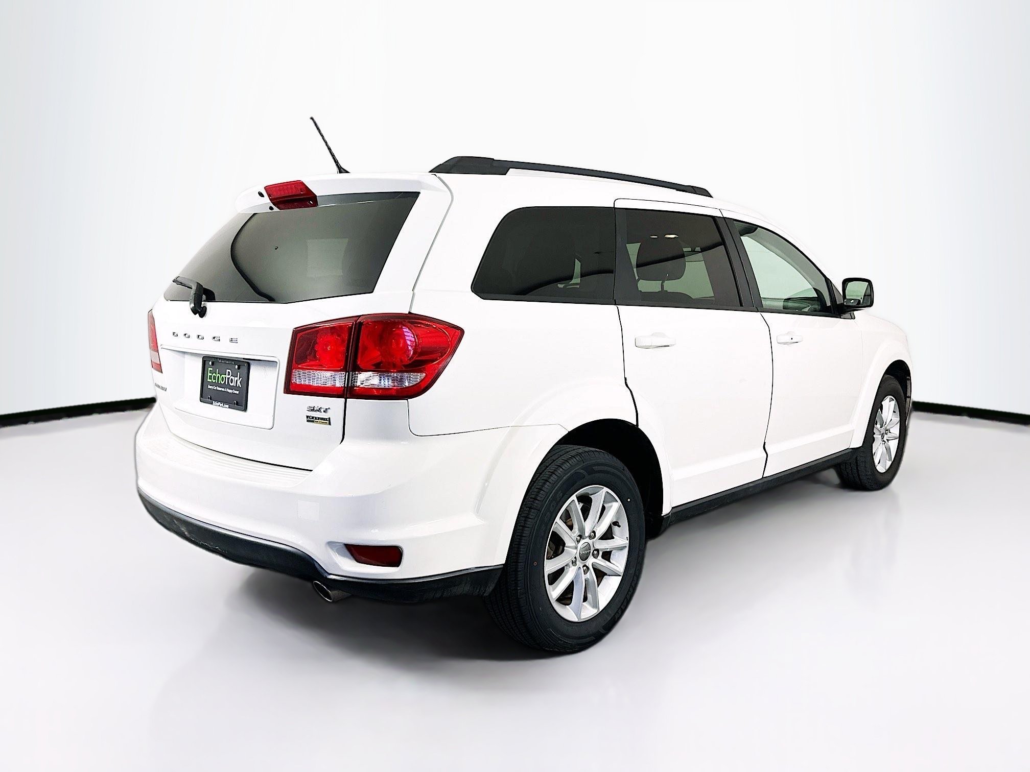 Used 2017 Dodge Journey SXT w/ Comfort/Convenience Group FWD image 9