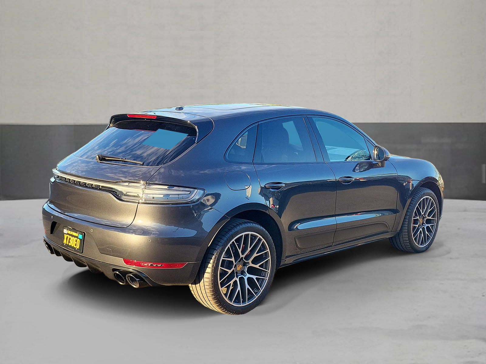 Used 2021 Porsche Macan GTS AWD/4WD image 2