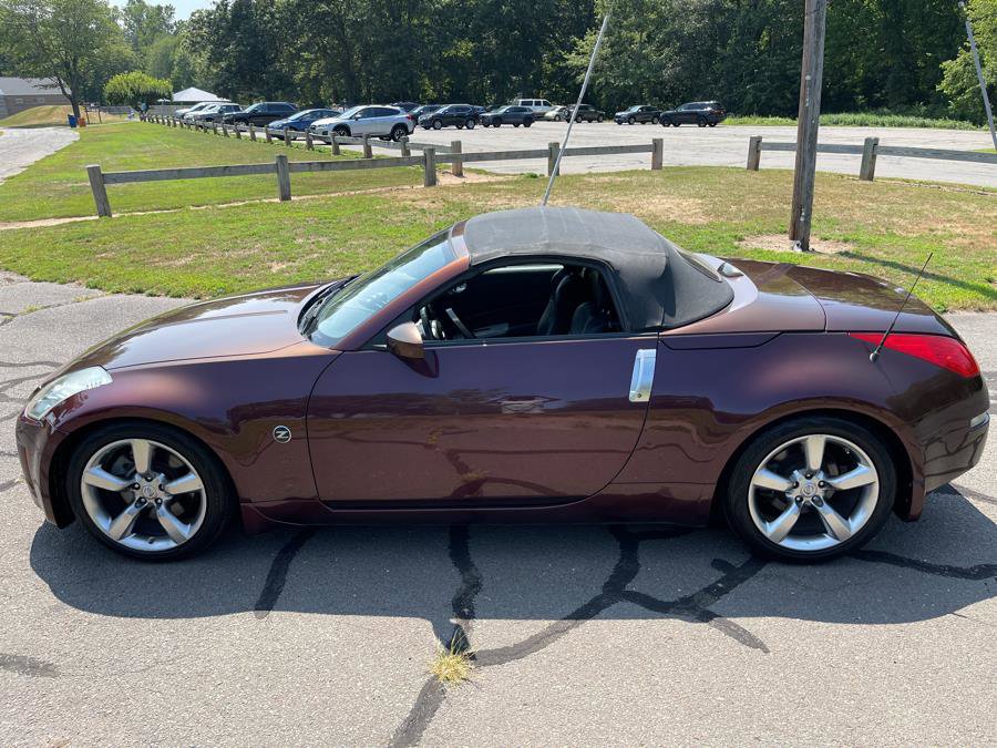 Used 2006 Nissan 350Z Touring image 13
