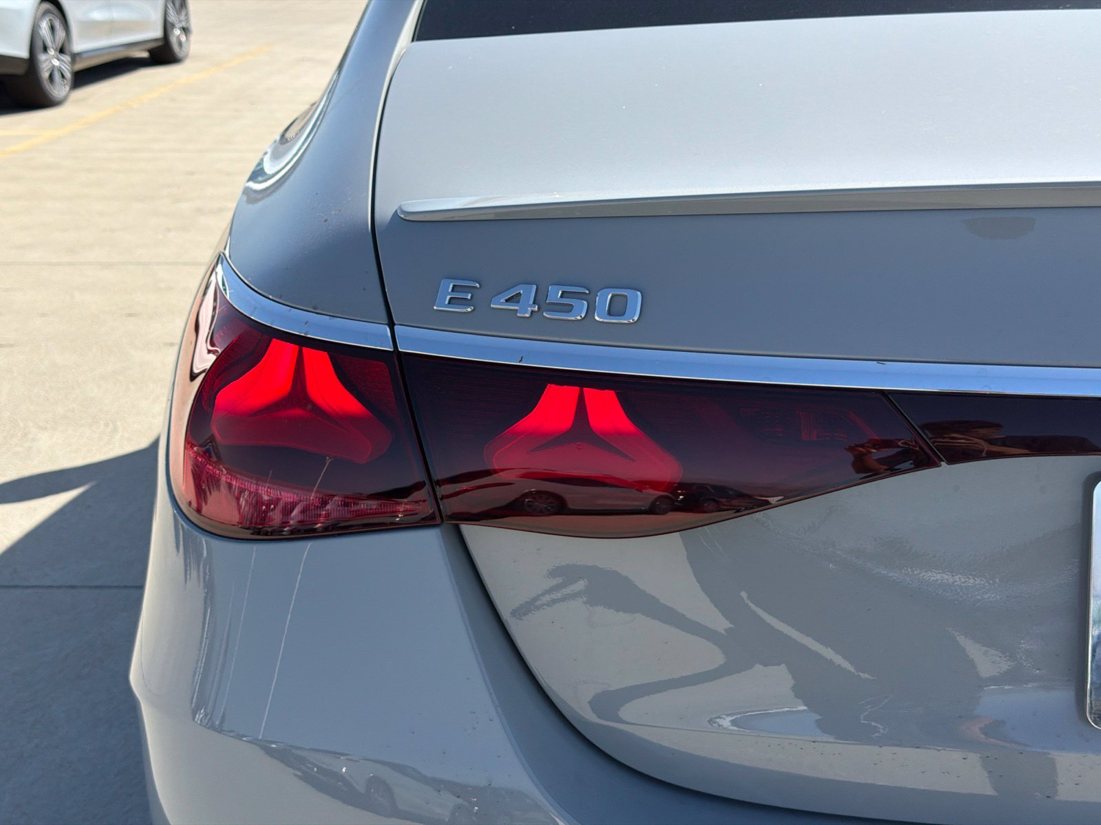 New 2027 Mercedes-Benz E 450 4MATIC Sedan image 11