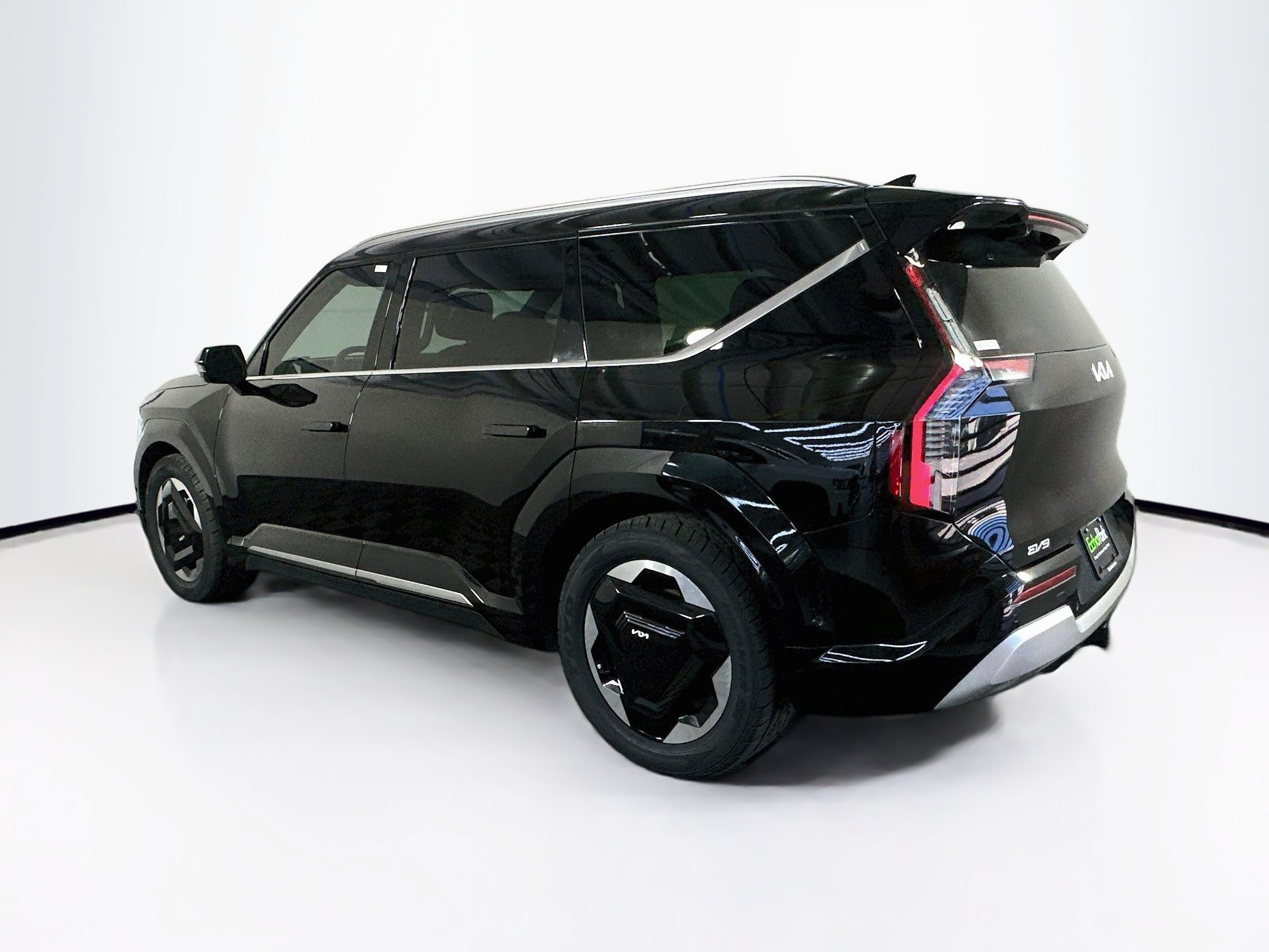 Used 2024 Kia EV9 Land AWD/4WD image 5