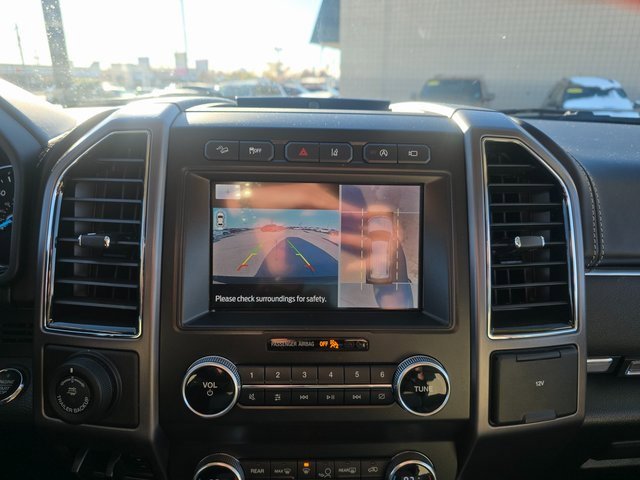 Used 2021 Ford Expedition Platinum image 19