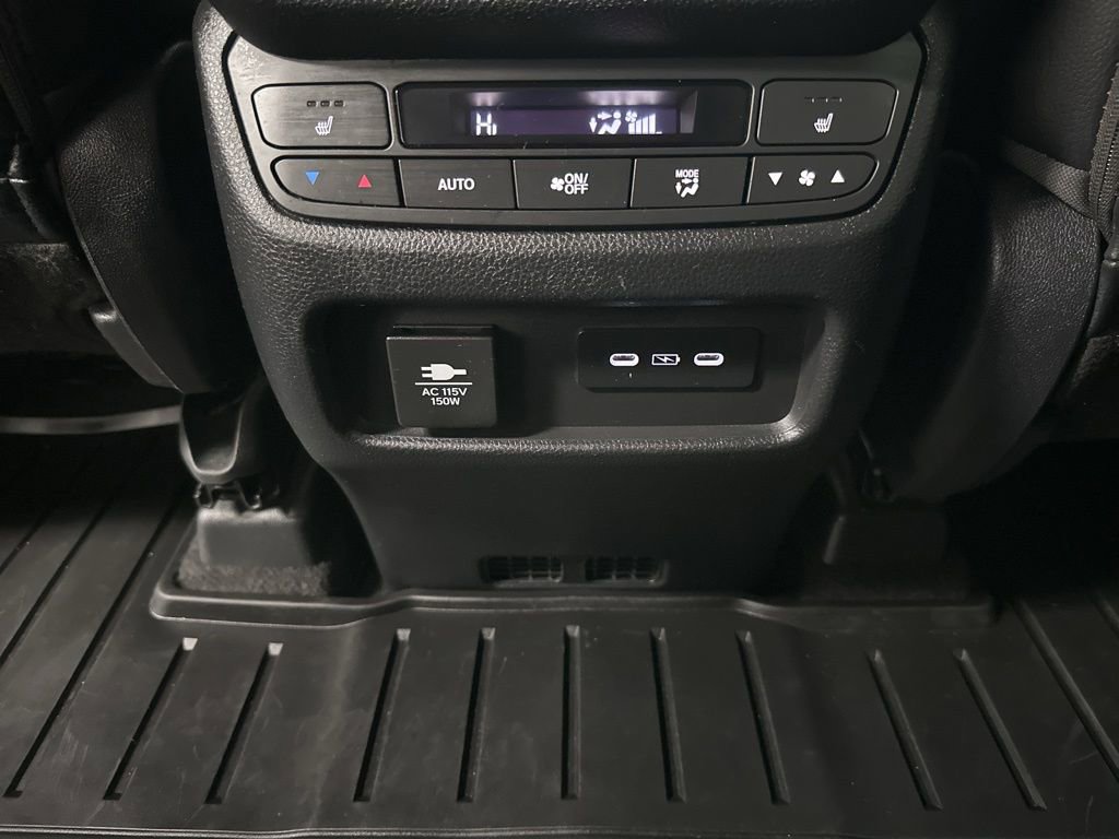 Used 2024 Honda Pilot Elite image 33