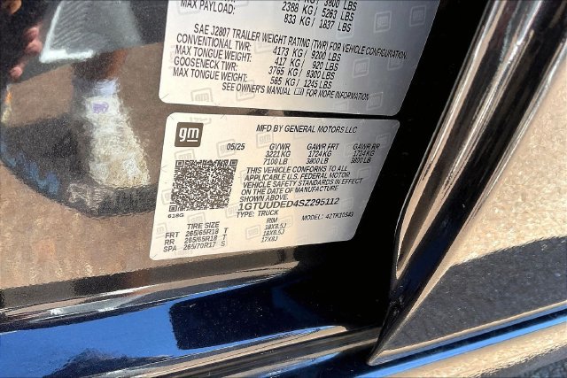 Used 2025 GMC Sierra 1500 SLT AWD/4WD image 14