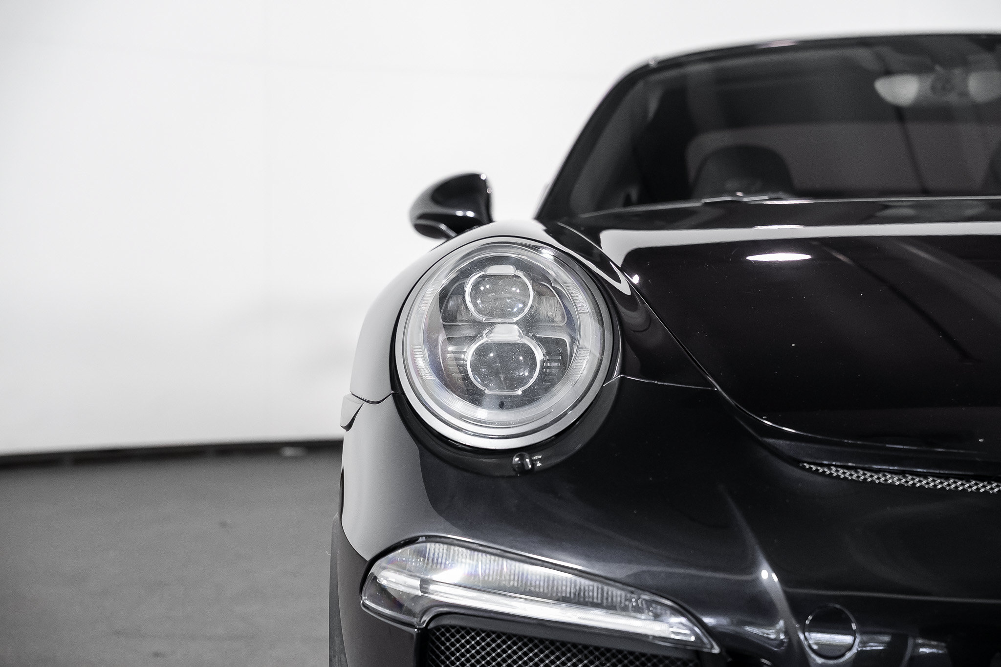 Used 2014 Porsche 911 GT3 w/ Sound Package Plus RWD image 6