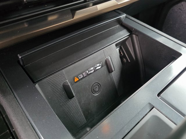 Used 2025 GMC Hummer EV 2X image 36