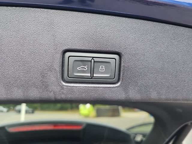 Used 2023 Audi Q4 e-tron Premium Plus w/ Premium Plus AWD/4WD image 28