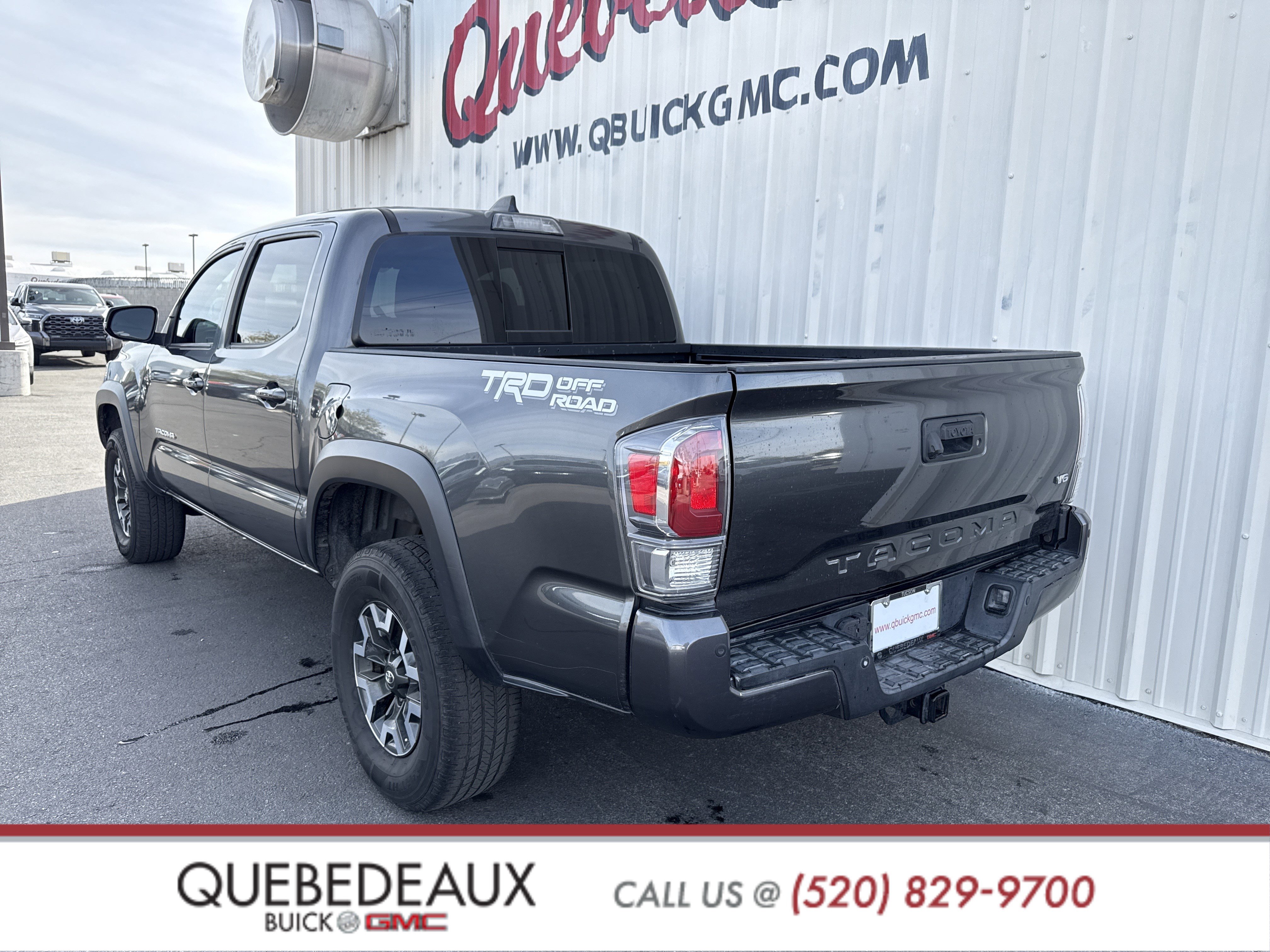 Used 2020 Toyota Tacoma TRD Off-Road image 9