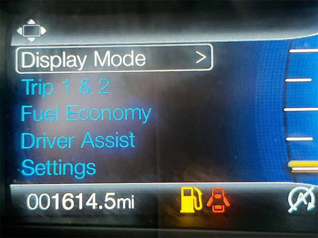 Used 2024 Ford Edge Titanium image 12
