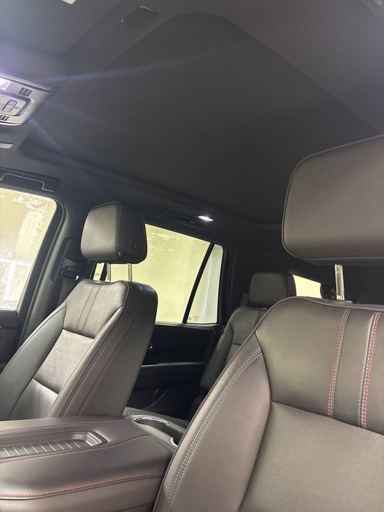 Used 2023 Chevrolet Tahoe RST w/ Luxury Package image 17