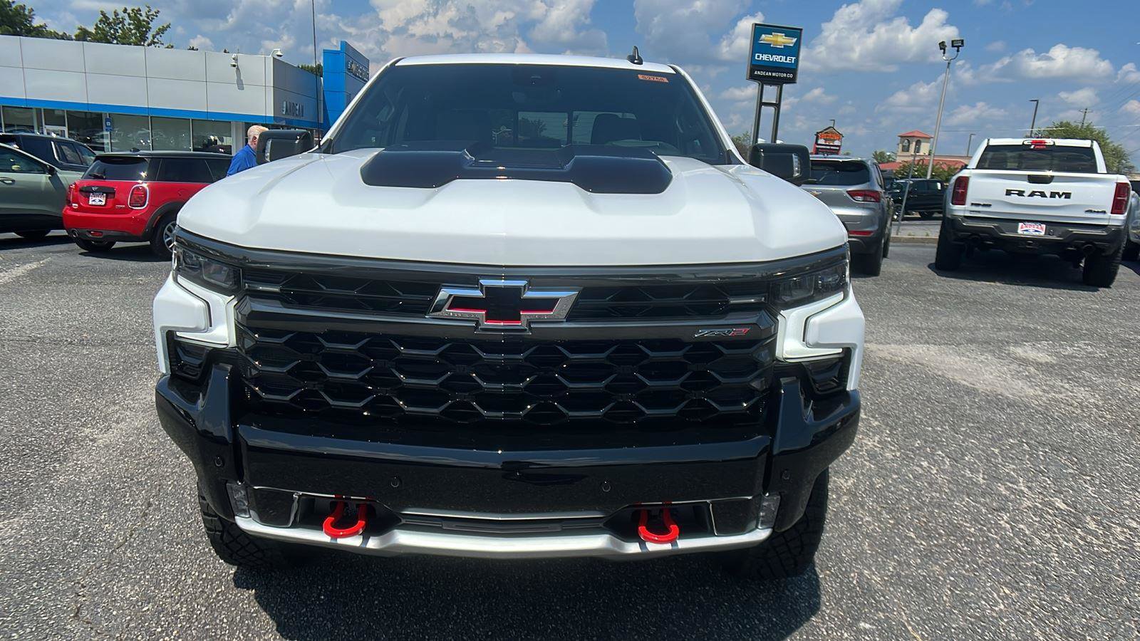 New 2025 Chevrolet Silverado 1500 ZR2 w/ Technology Package AWD/4WD video 2