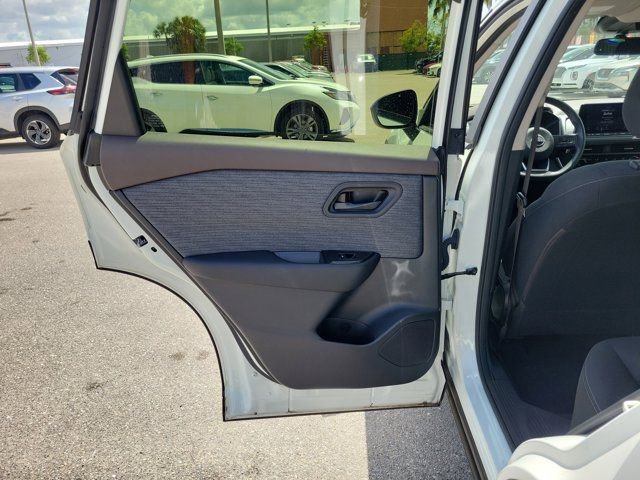 Certified 2023 Nissan Rogue S image 15