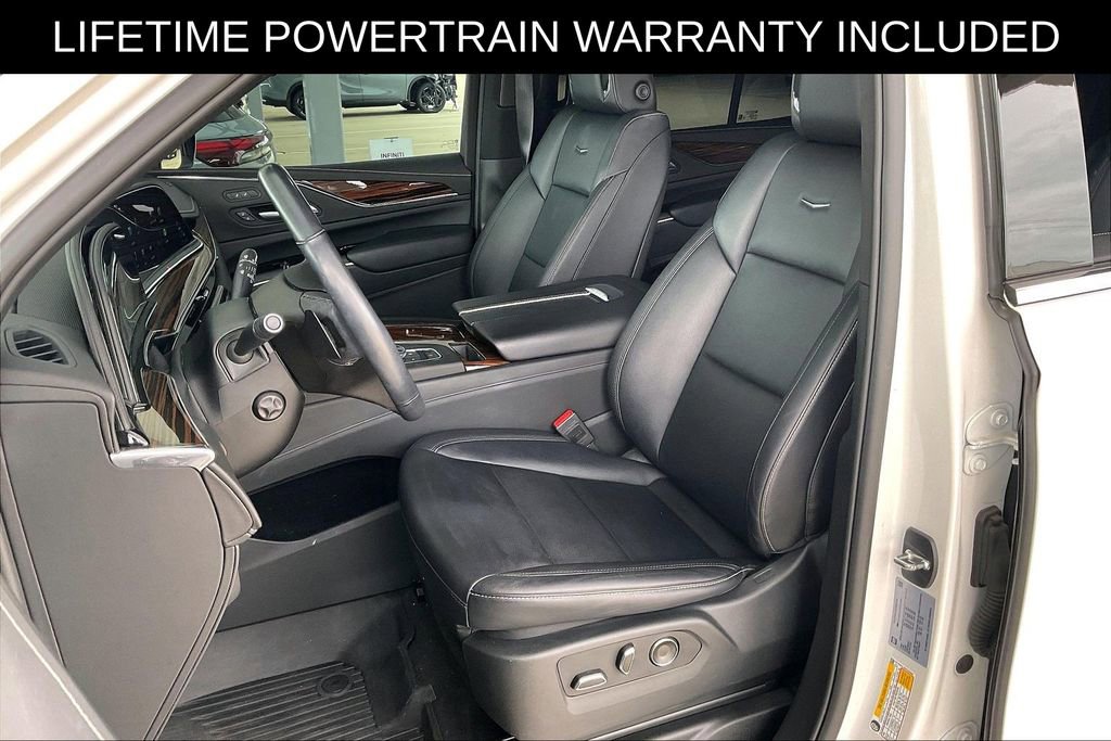 Used 2024 Cadillac Escalade Luxury RWD image 27