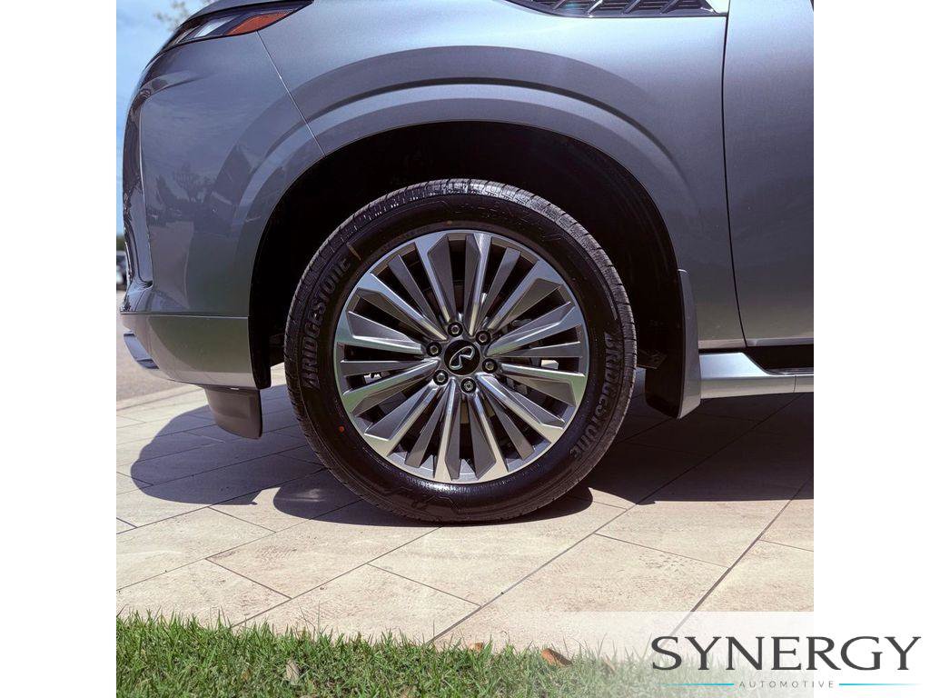 New 2026 INFINITI QX80 Luxe w/ Cargo Package RWD image 28