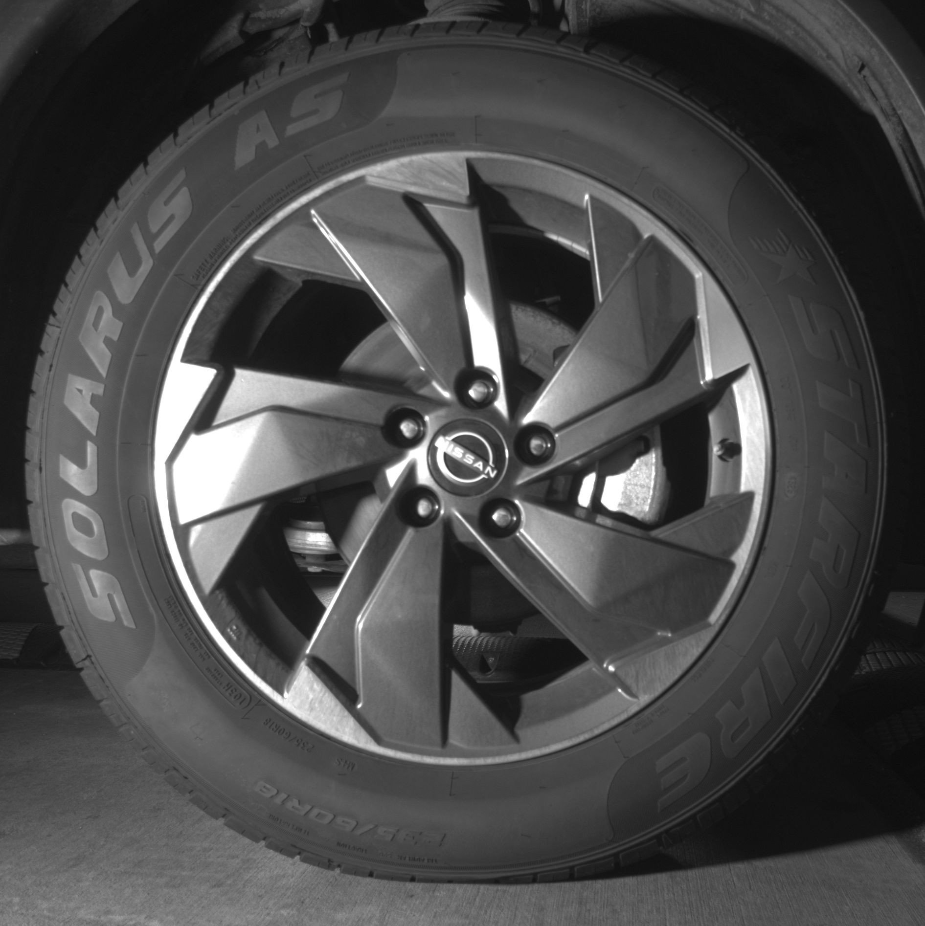 Used 2025 Nissan Rogue SV image 13