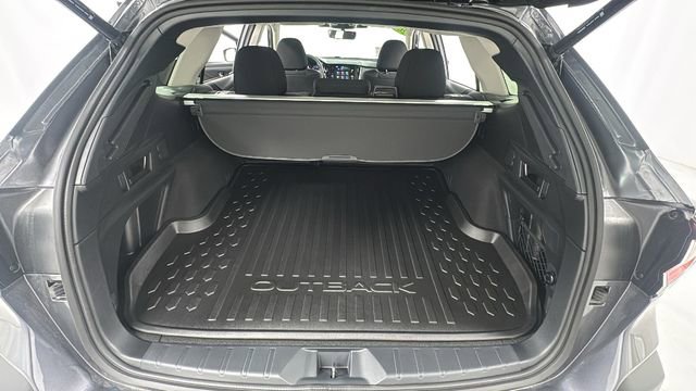 Certified 2025 Subaru Outback Premium image 17