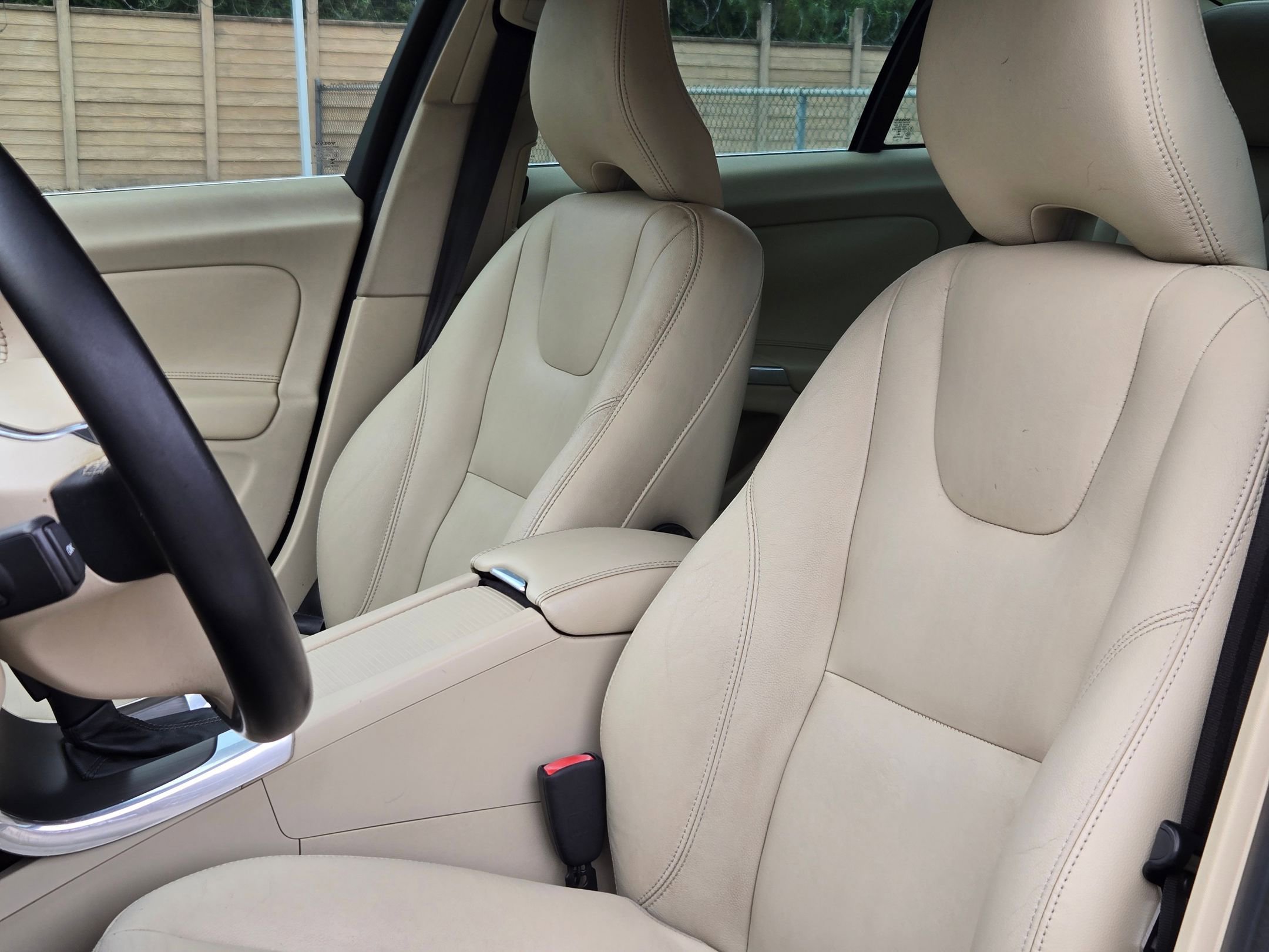 Used 2015 Volvo S60 T5 Premier image 13